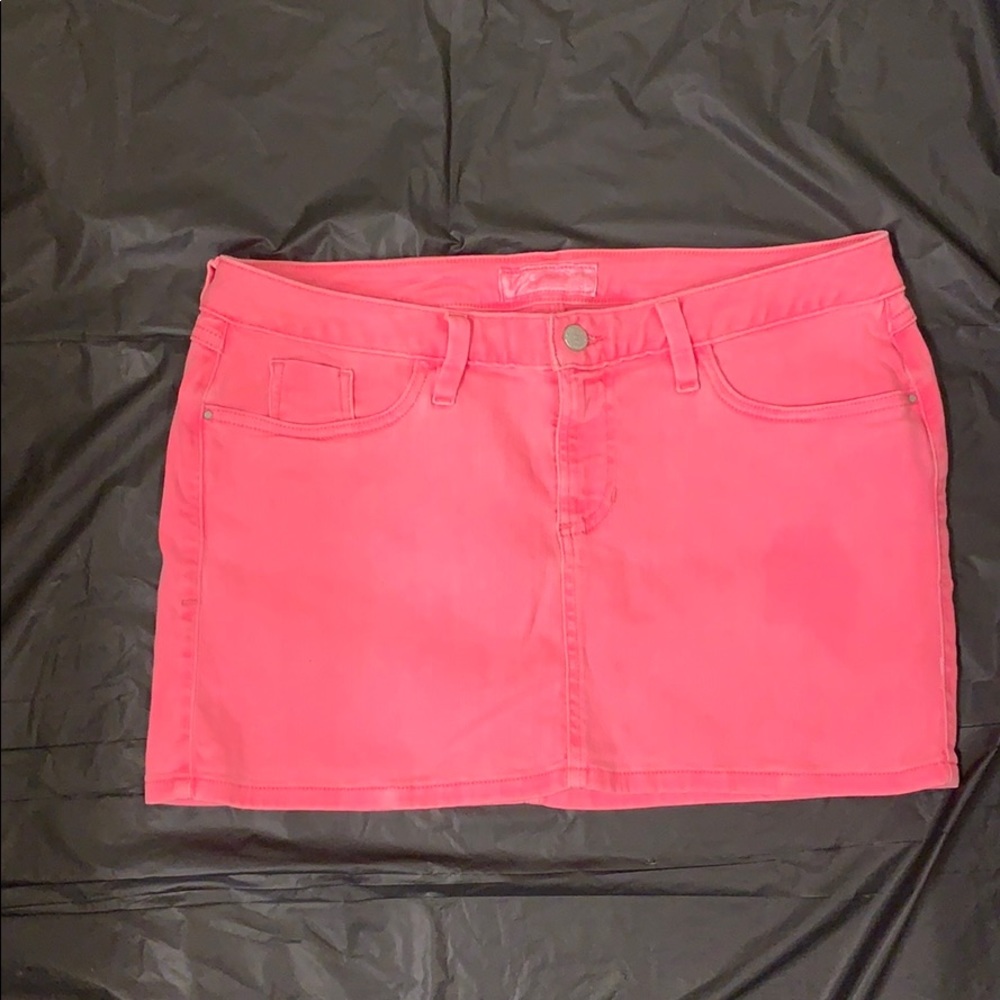 GUESS NEON PINK MINI SKIRT 31 💕
